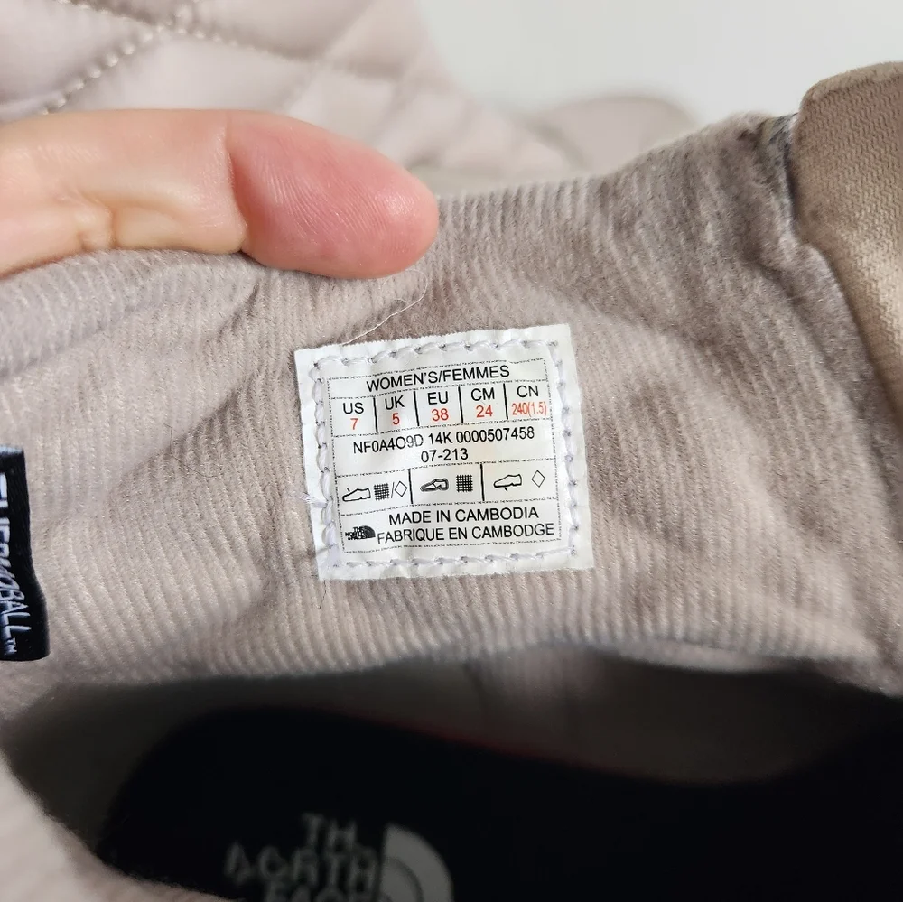 The North Face Women's Taupe & Light Gray Quilted Winter Boots